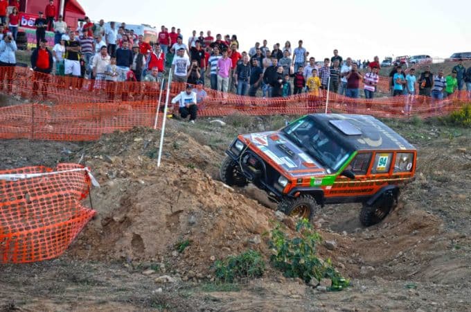 Sapancalı çift Off-Road'da birinci oldu 