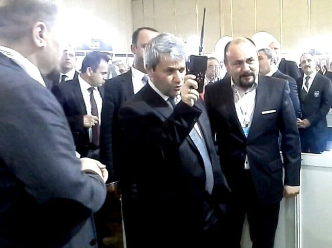 Bakan Ergün, Sakaryalı firmanın standında