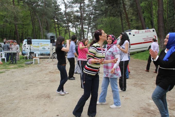 Üniversite öğrencileri diyaliz hastalarına hayat verdi