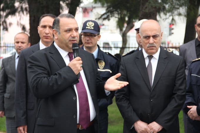 Önce kurban kestiler, sonra kan verdiler