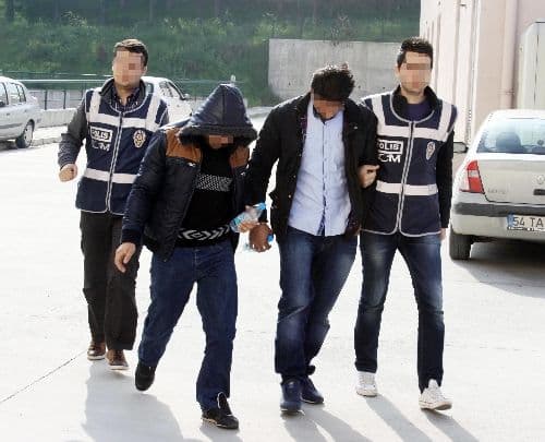 Polisten uyuşturucu operasyonu: 2 gözaltı!