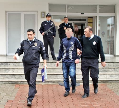 Asker firarisi hırsız Sapanca'da yakalandı