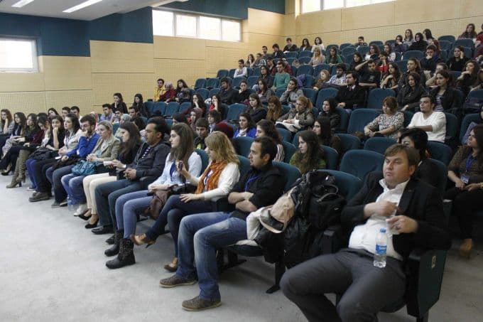 Oyuncu Recep Aktuğ SAÜ'deydi