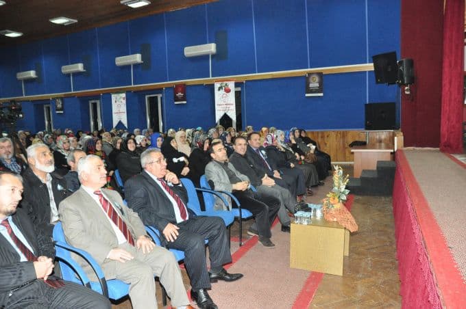 Sapanca'da Hz. Peygamber'in ahlakı anlatıldı