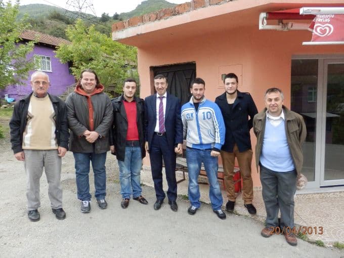 Geyveli ve Pamukovalı köylüler yollardan şikayetçi