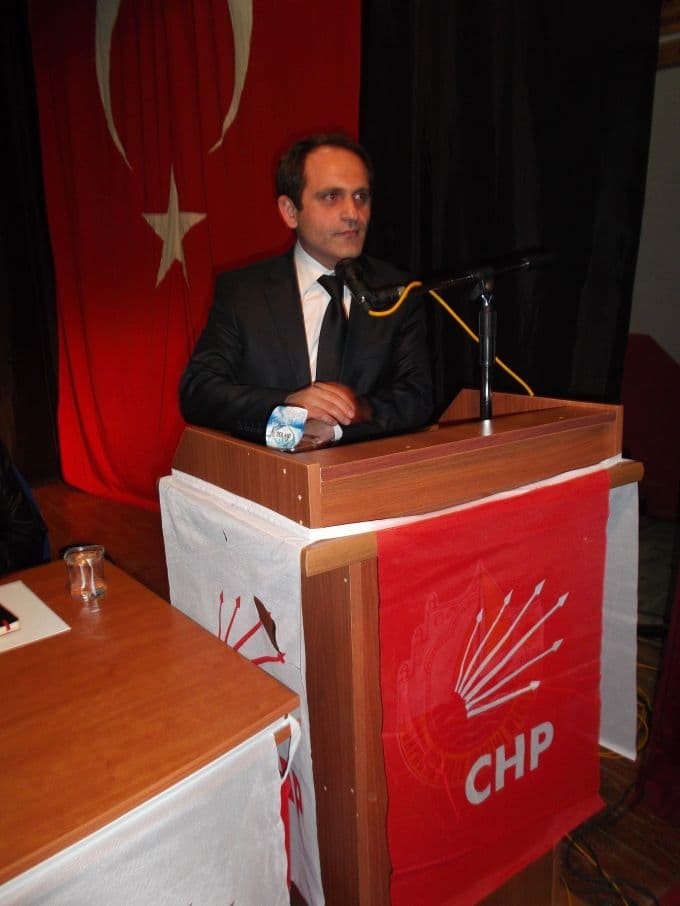 Özkoç: "AKP, emperyalizmi başımıza bela etti"