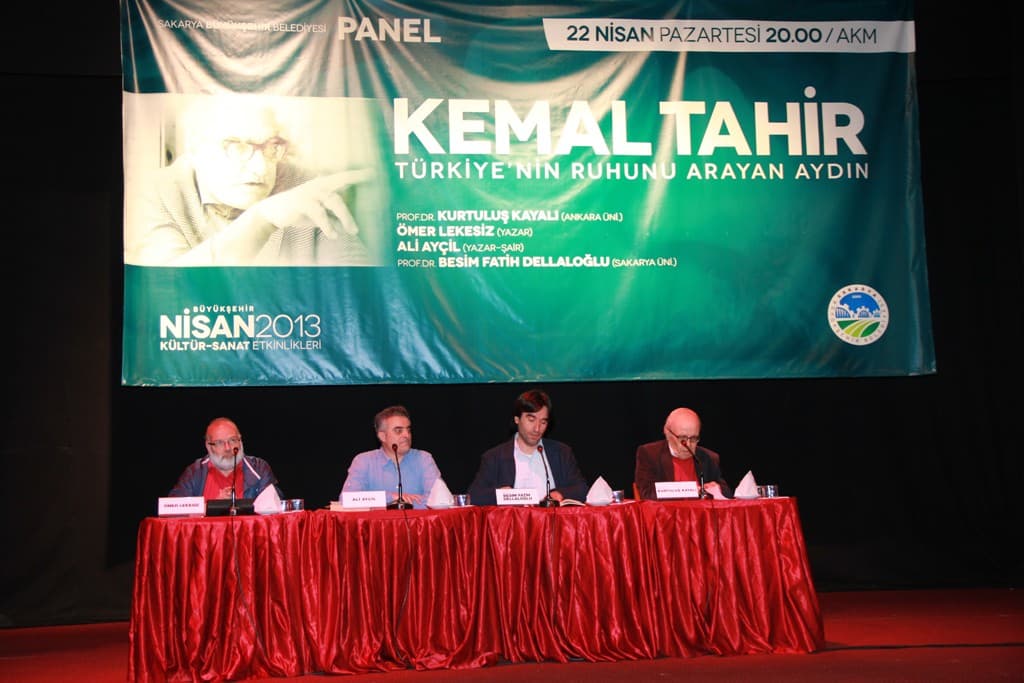 AKM'de Kemal Tahir ruhu anlatıldı