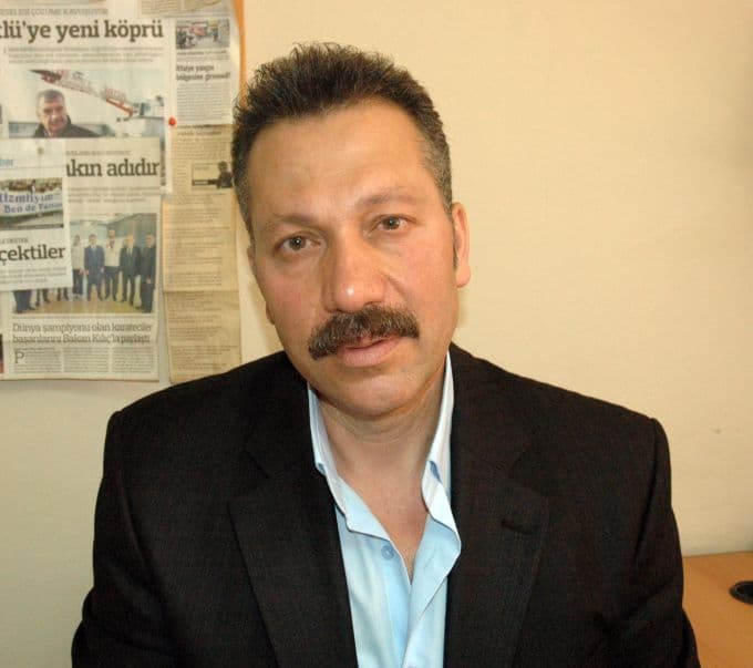 Bestelediği türküyle çözüm sürecine destek verdi