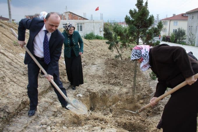 750 adet fidan toprakla buluştu