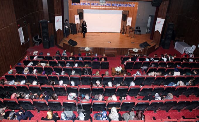 &#8220;Peygamber ve Kadın: Var Olmanın Onuru&#8221;
