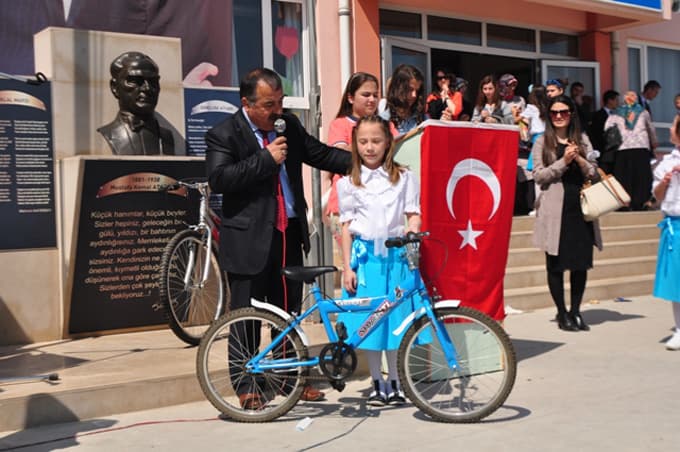  &#8220;Okuyorum-Kazanıyorum&#8221; projesi tamamlandı