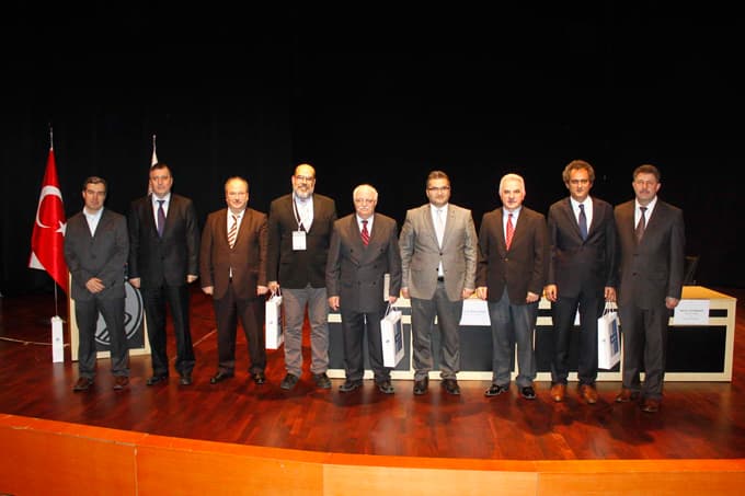 SAÜ "Kriz ve Kritik Konferansları"