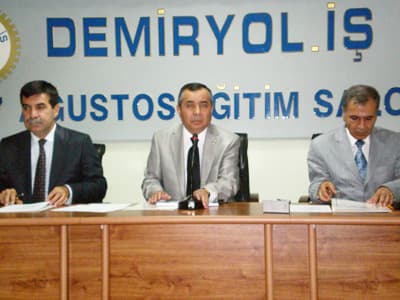 Vali Hüseyin Atak Toplantı Yaptı