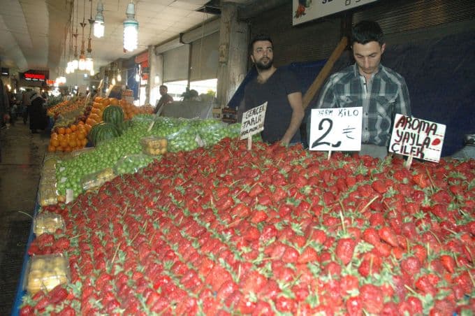 Hâldeki fiyatlardan kimse memnun değil