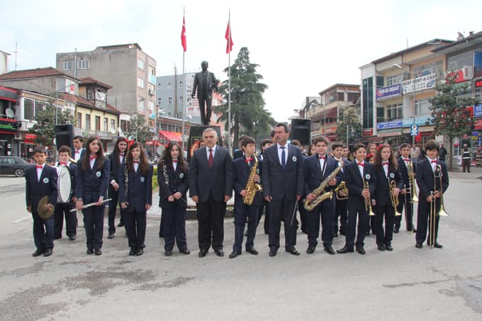 Hendekli minik bandocular ilk konserini verdi
