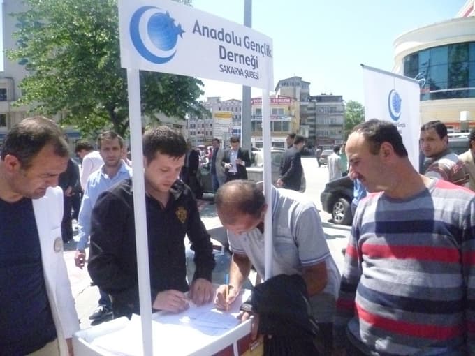 Ayasofya Müzesi'nin cami olması için imza toplanıyor