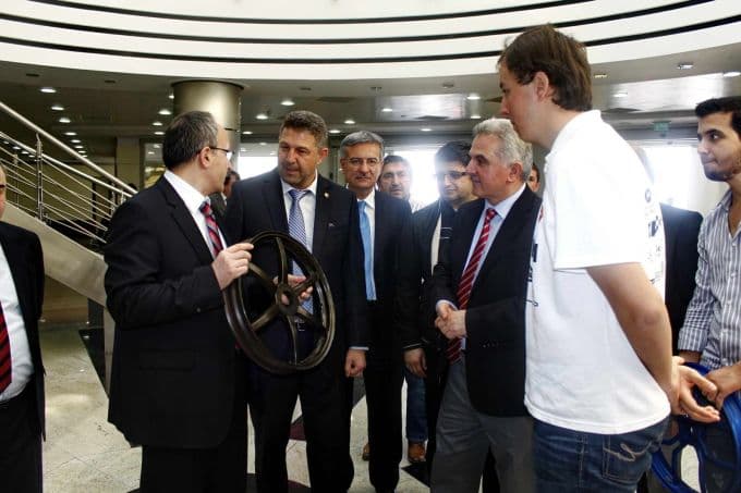 SAÜ'deki konferansta TÜBİTAK MAM Başkanı konuştu
