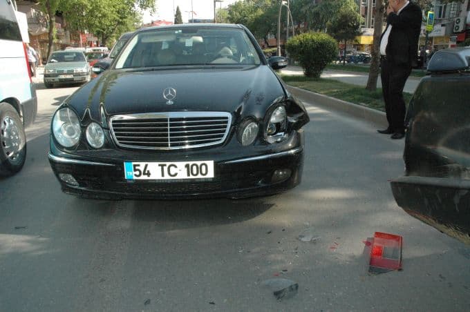 Bulvar'daki trafik yoğunluğu kazaya sebep oldu