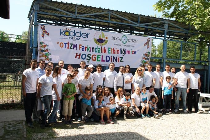 Sapanca'da Otizm Farkındalık Şenliği yapıldı