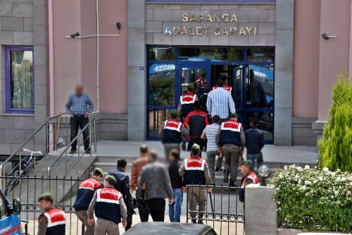Sakarya'da 10 ayrı adrese uyuşturucu operasyonu!