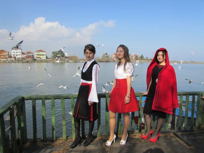Karasulu kızlar Burdur'da defileye çıkacak