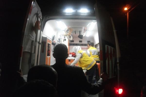 Sürücüyü kurtarmak için seferber oldular