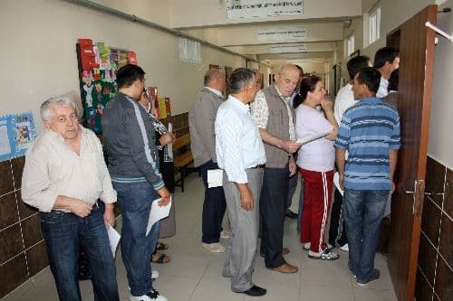 Bulgaristan vatandaşları sandık başında