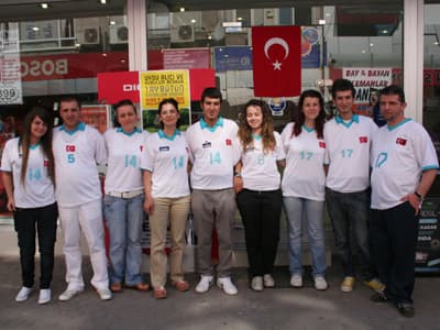 Esnaftan Milli Takıma Destek