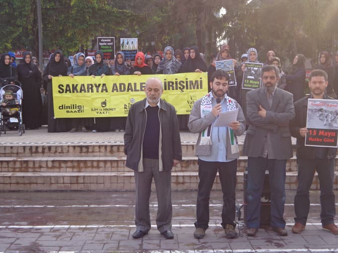 Sakarya'da İsrail bayrağı yakıldı