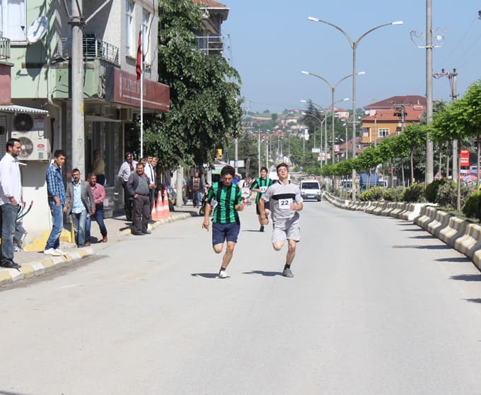 İşte Kaynarca'da yapılan Gençlik Koşusu