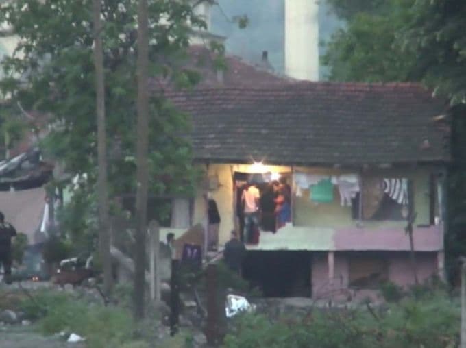 Sapanca'da 20 ayrı eve uyuşturucu operasyonu!