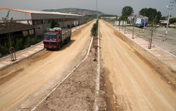 Serdivan'a yeni giriş kapısı olan yol tamamlanıyor