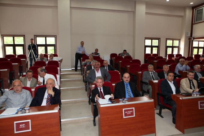 2012 yılı bütçe hesabı oylama sonucu kabul edildi