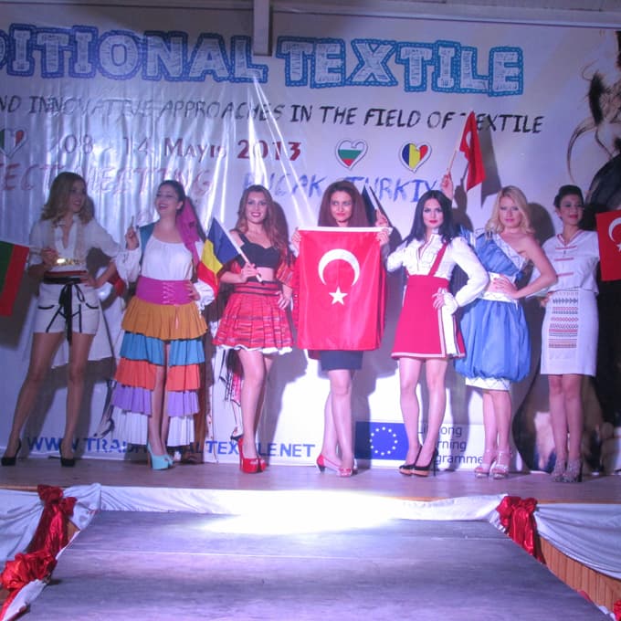 Karasu'da projenin finali, defile ile yapıldı