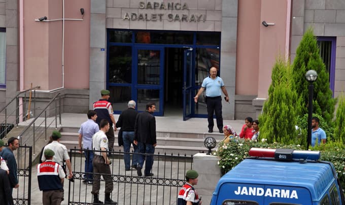 Sapanca'da sahte para operasyonu