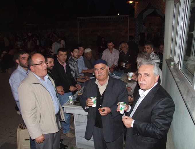 Budaklar'da kandil geleneği sürdürülüyor