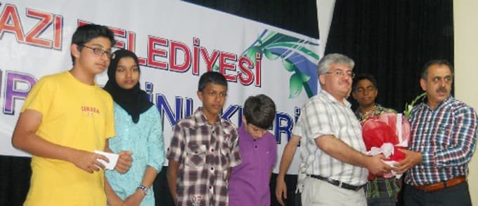 Sri Lankalı öğrenciler, Akyazı'da ülkelerini tanıttı