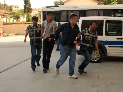 Uyuşturucu operasyonu: Yaklaşık 40 kişi gözaltında