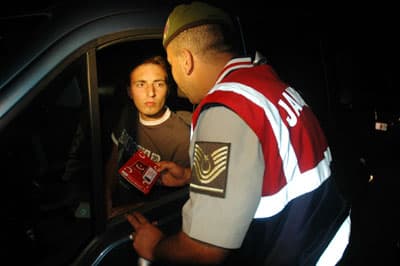 Jandarmadan Sürücülere En Güzel Hediye