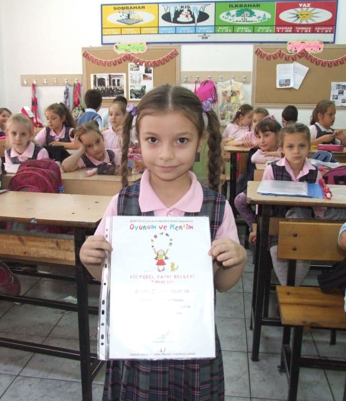 Küçük ressama bir ödül daha