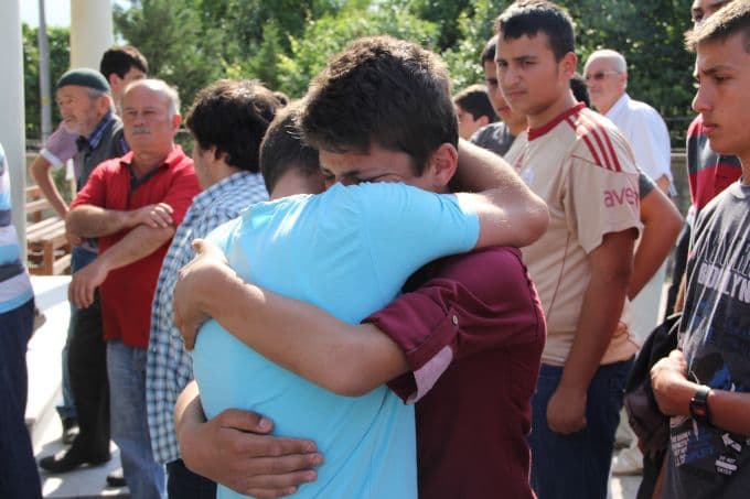 Serinlemek için denize giren öğrenci hayatını kaybetti