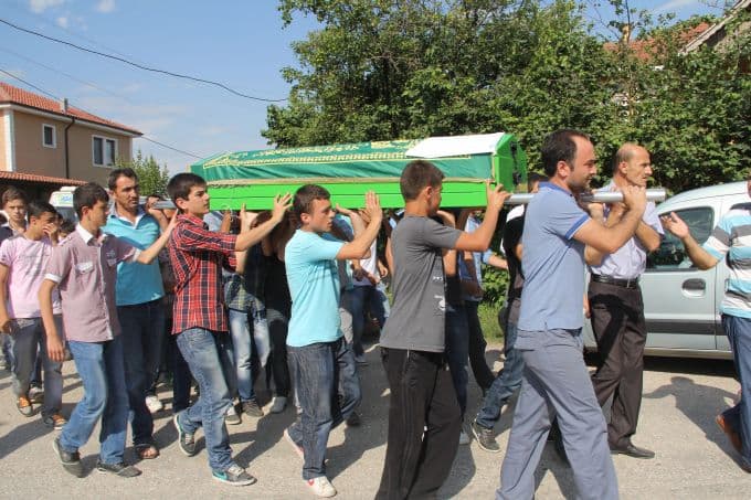 Serinlemek için denize giren öğrenci hayatını kaybetti