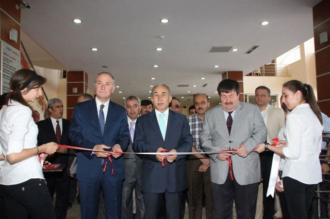 Başarılı öğrenciler ödüllendirildi