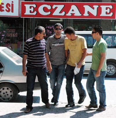 Rögar Kapağı Hırsızları Adliyeye Sevk Edildi