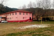 Mürteza Erdoğan İlköğretim Okulu acilen onarım bekliyor
