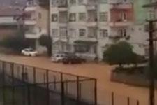 Karasu'da yağışlar nedeniyle kriz masası kuruldu