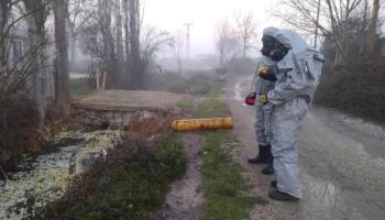 Pamukova'da kimyasal alarm; 2'si polis 12 kişi hastanelik oldu