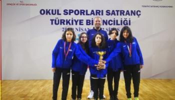Adapazarı Özel ENKA Okulları Satrançta Türkiye İkincisi Oldu!