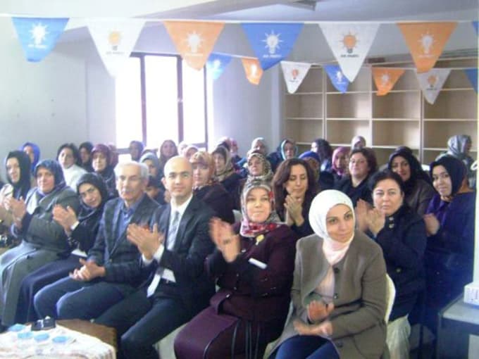 Ak Parti Taraklı Kadın Kolları Kongresi yapıldı Ak Parti Taraklı Kadın Kolları Kongresi yapıldı