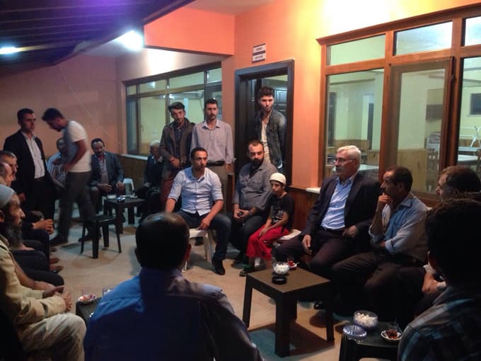 Ak Parti'den Bağlar Mahallesi'ne ziyaret Ak Parti'den Bağlar Mahallesi'ne ziyaret